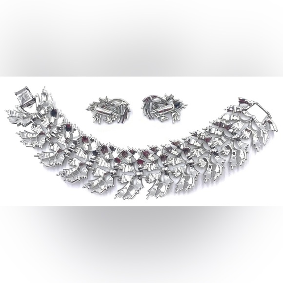 CORO PEGASUS vintage elegant Silver Tone Bracelet Clip On Earrings SET - Picture 8 of 11